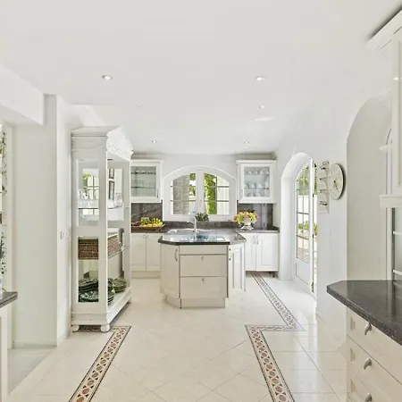 The Perfect Embodiment Of Luxurious Living *